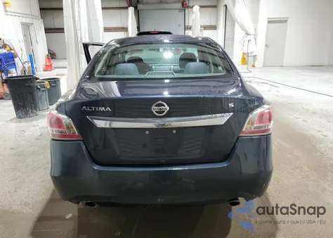 2015 Nissan Altima 2.5 из США, поврежденный, VIN 1N4AL3AP8FC481914